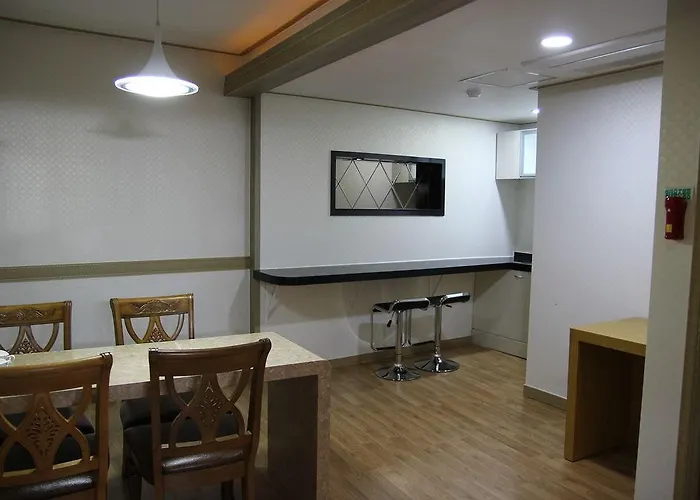Shin Shin Hotel Busan